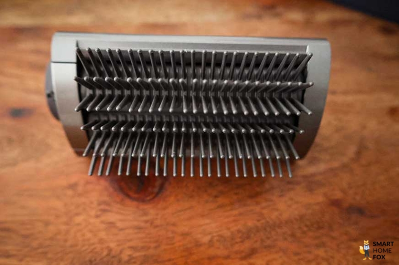 Жесткая разглаживающая щетка Dyson Airwrap.